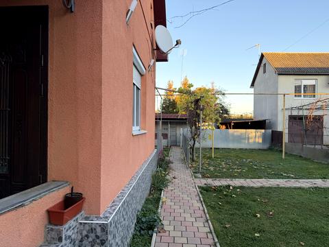 будинок за адресою Олега Ольжича вул. (Івана Лобачевського), 15