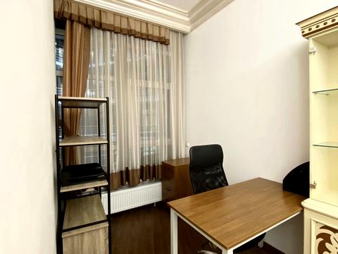 коммерческая по адресу Евгения Коновальца ул. (Щорса), 36Д