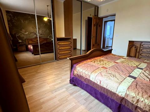 дом по адресу Василя Стуса ул.