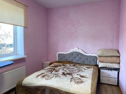 будинок за адресою смт. Великодолинське, Центральна вул., 2