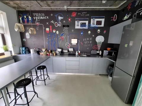 комерційна за адресою Воздвиженська вул., 51