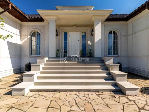 дом по адресу Ивана Сирко ул.