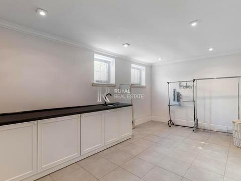 дом по адресу Ивана Сирко ул.