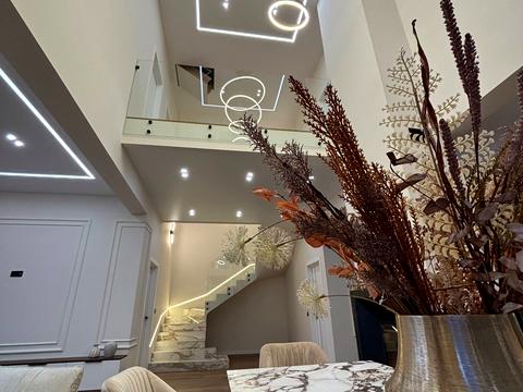 будинок за адресою с. Крихівці, Садова