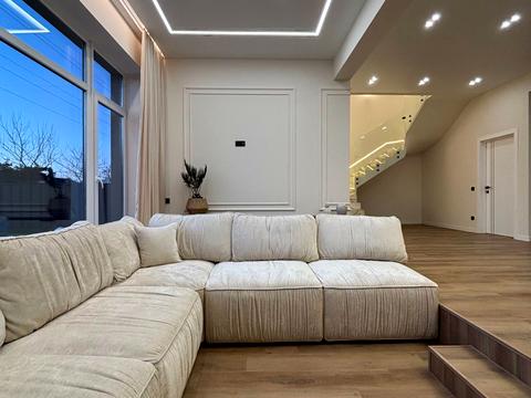 будинок за адресою с. Крихівці, Садова