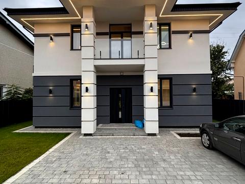 будинок за адресою с. Крихівці, Садова