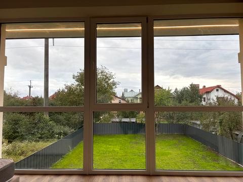 будинок за адресою с. Крихівці, Садова