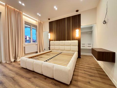 будинок за адресою с. Крихівці, Садова