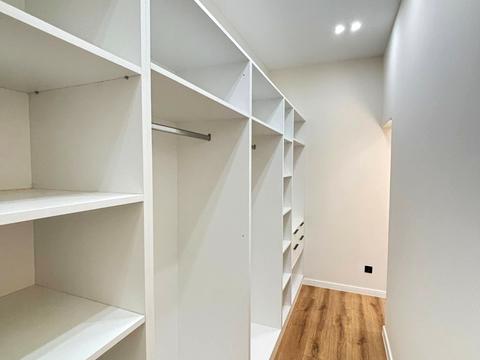 будинок за адресою с. Крихівці, Садова