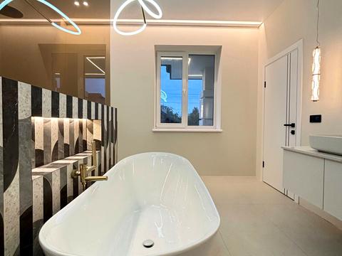 будинок за адресою с. Крихівці, Садова