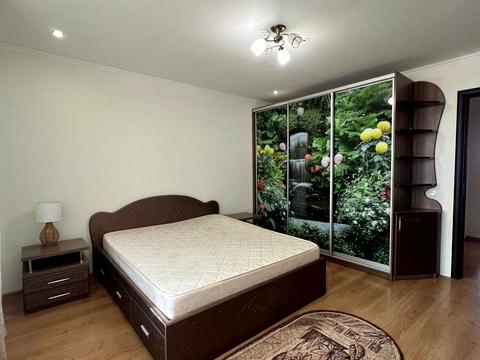 квартира за адресою Українських Декабристів вул., 52