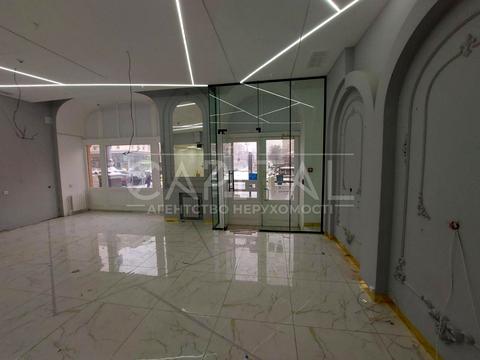 комерційна за адресою Велика Васильківська вул. (Червоноармійська), 67/7