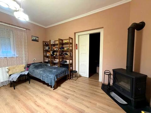 будинок за адресою Олега Ольжича вул. (Івана Лобачевського)