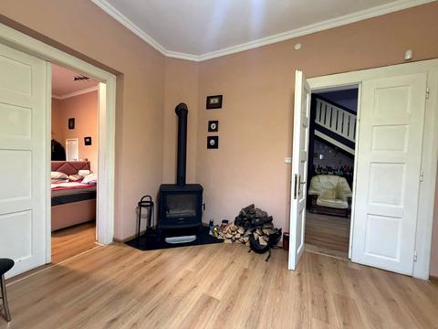 будинок за адресою Олега Ольжича вул. (Івана Лобачевського)