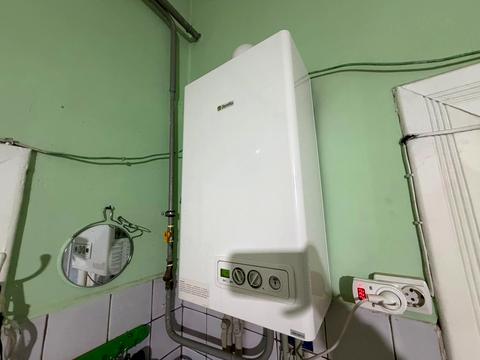 будинок за адресою Олега Ольжича вул. (Івана Лобачевського)