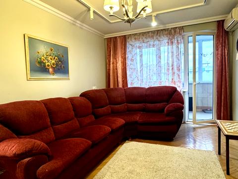 квартира по адресу Метростроителей ул., 27