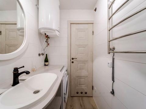 квартира за адресою Міцкевича, 8