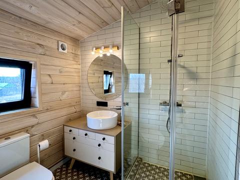 будинок за адресою с. Хлепча, Центральна