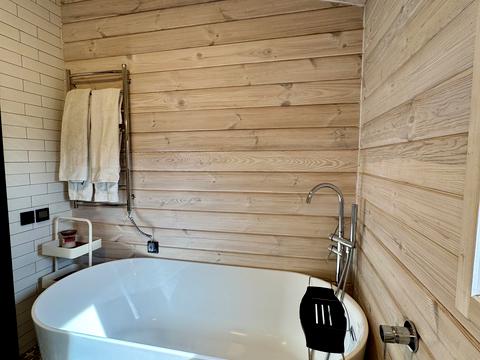 будинок за адресою с. Хлепча, Центральна