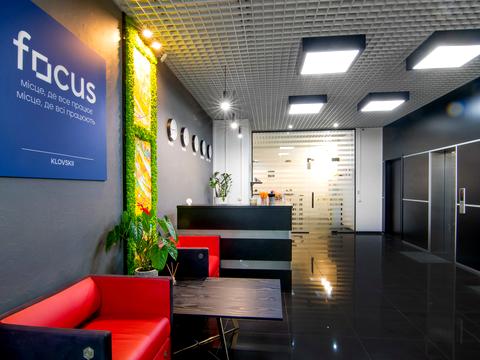 комерційна за адресою Кловський узвіз (Кловський), 7a