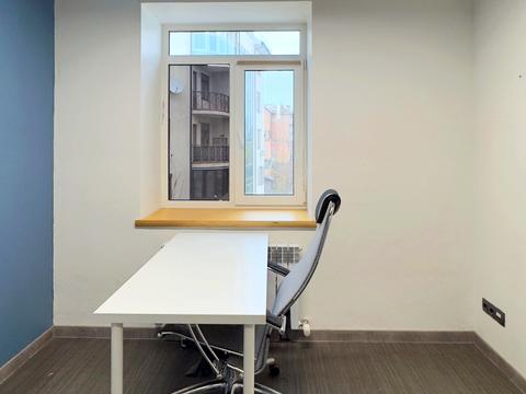 коммерческая по адресу Кияновский пер., 3-7