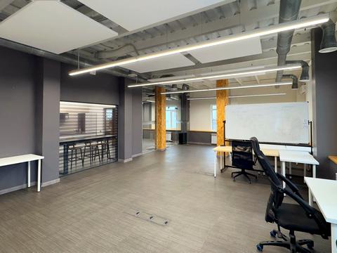 коммерческая по адресу Кияновский пер., 3-7