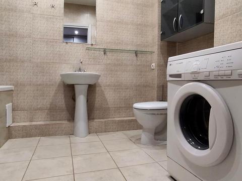 квартира за адресою Київ, Драгоманова вул., 2-Б