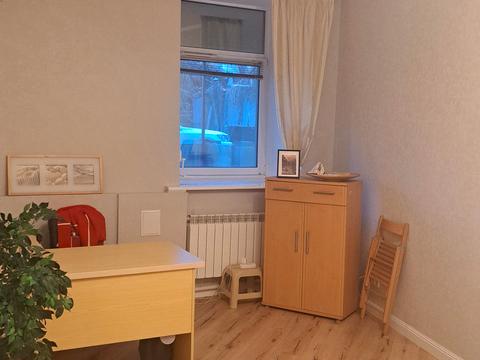 коммерческая по адресу Кудрявська, 10