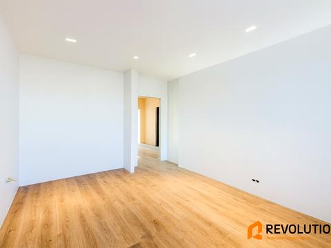 квартира по адресу Миколы Бажана просп., 12