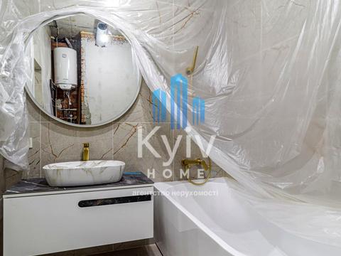 квартира за адресою Андрія Верхогляда вул. (Михайла Драгомирова), 14-А