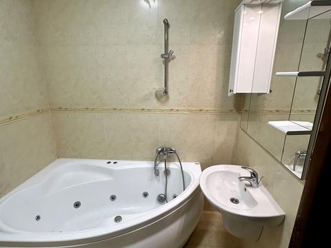 квартира за адресою Дніпровська набережна вул., 19-В