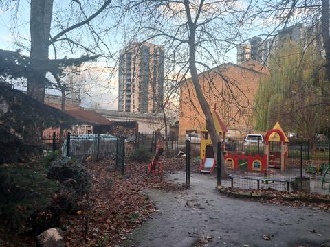 коммерческая по адресу Кудрявська, 10