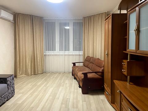 квартира за адресою Бориса Гмирі вул., 4