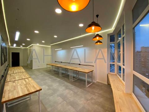 коммерческая по адресу Кловский спуск, 7