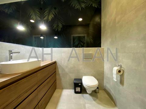 коммерческая по адресу Кловский спуск, 7