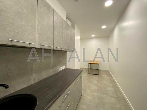 коммерческая по адресу Кловский спуск, 7