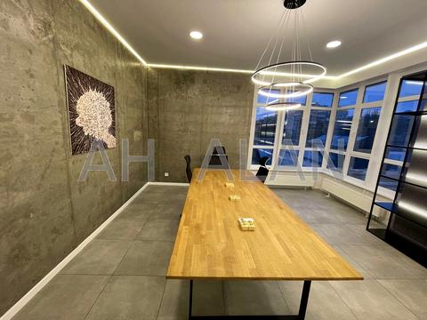 коммерческая по адресу Кловский спуск, 7