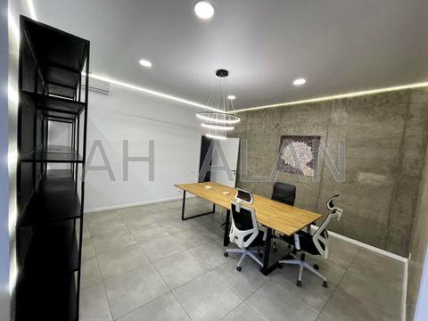 коммерческая по адресу Кловский спуск, 7