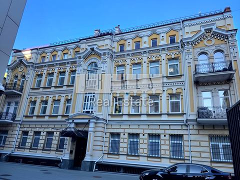 комерційна за адресою Михайлівська вул., 12-А