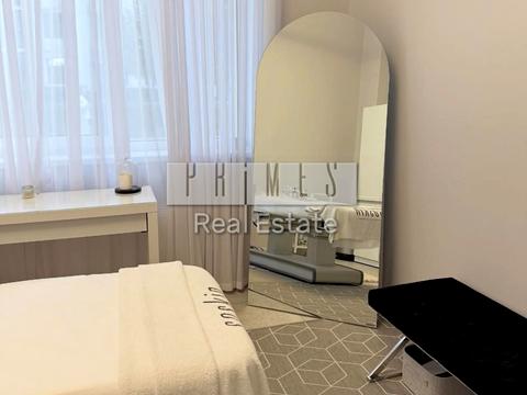 комерційна за адресою Андрія Верхогляда вул. (Михайла Драгомирова), 15-А