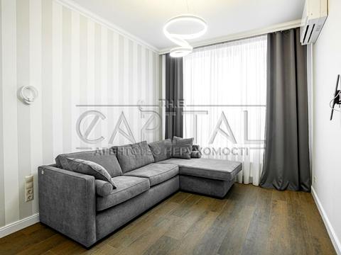 квартира по адресу Джона Маккейна ул. (Кудри Ивана), 7