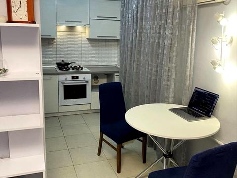 квартира за адресою Шкільна, 8