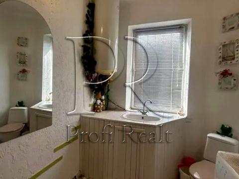 дом по адресу Центральна вулиця