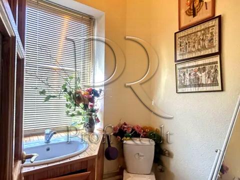 дом по адресу Центральна вулиця