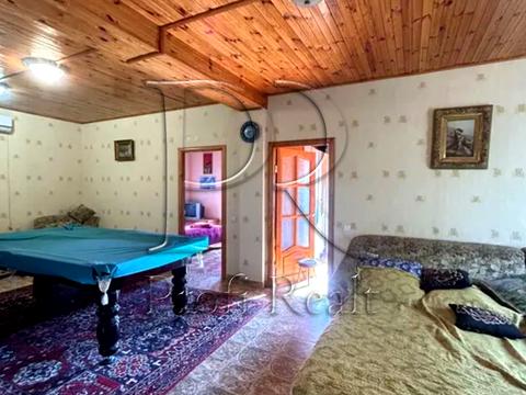 дом по адресу Центральна вулиця