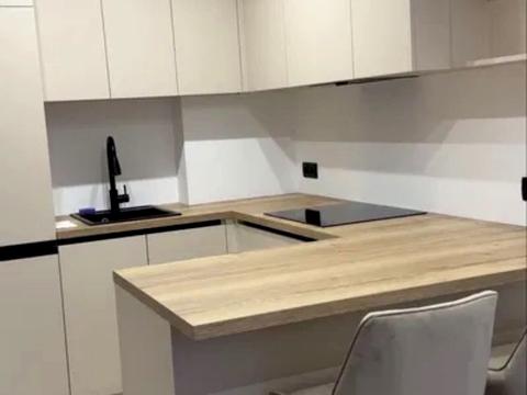 квартира за адресою Незалежності України вул., 19