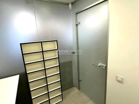 комерційна за адресою Василя Тютюнника вул. (Анрі Барбюса), 49