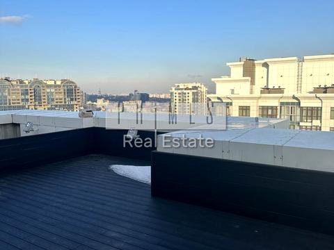 комерційна за адресою Андрія Верхогляда вул. (Михайла Драгомирова), 17