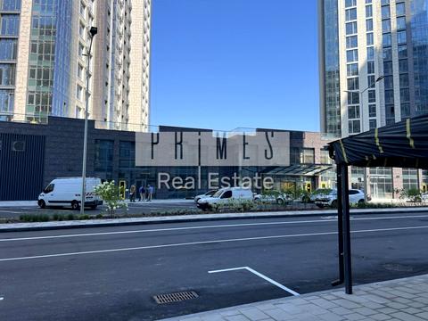 комерційна за адресою Андрія Верхогляда вул. (Михайла Драгомирова), 15-А