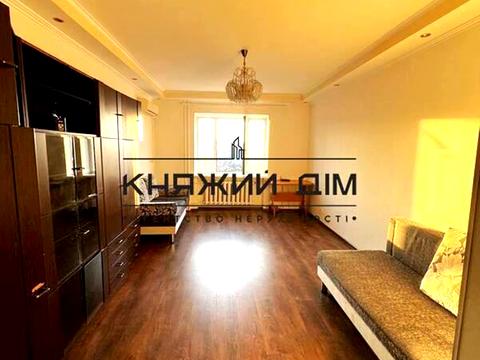 квартира за адресою Ревуцького вул., 5